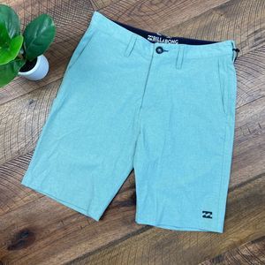 BILLABONG NWT Crossfire Mint short